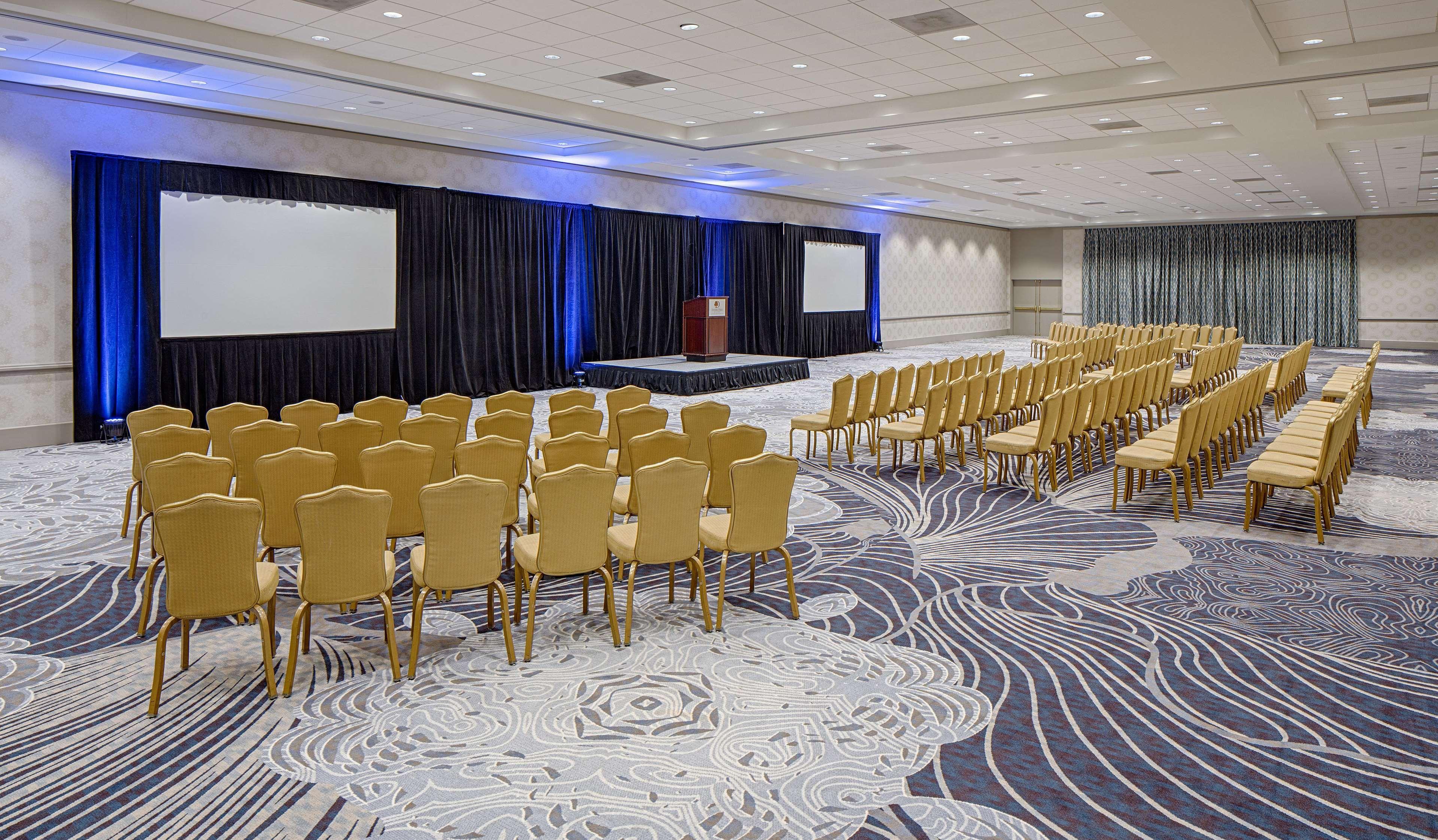 Doubletree By Hilton Hotel Houston Greenway Plaza Екстер'єр фото