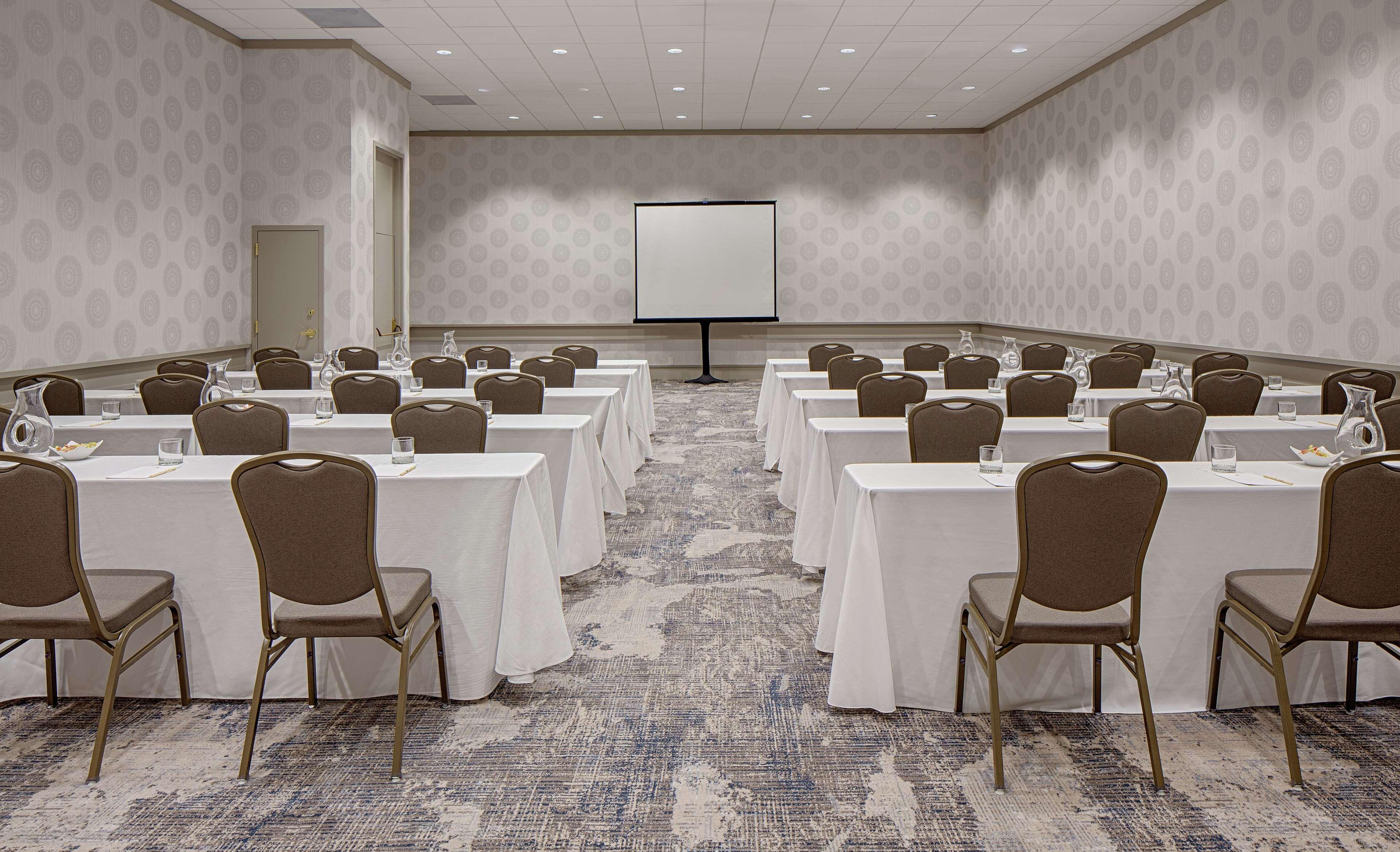Doubletree By Hilton Hotel Houston Greenway Plaza Екстер'єр фото